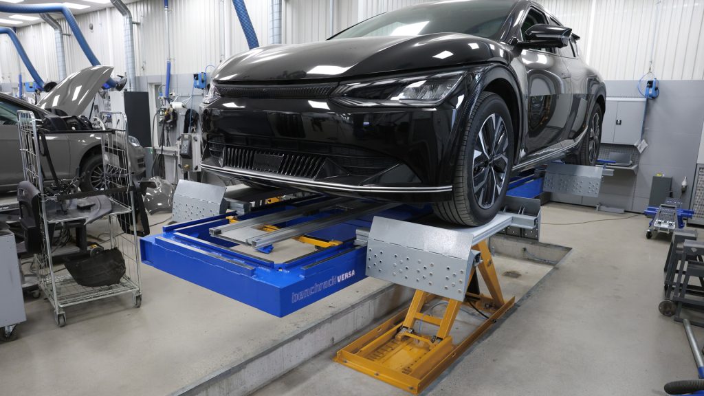 Car sitting on BenchRack Versa in workshop